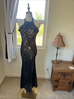 Black Geometric Sequin Halter Evening Dress
